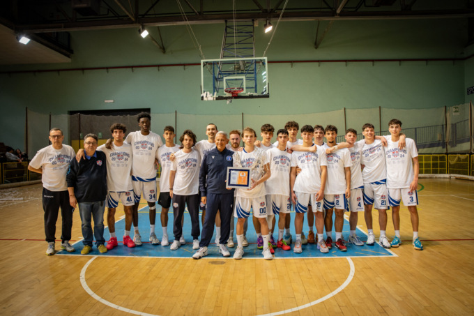 Basket College Novara vince il campionato Under 19Gold
