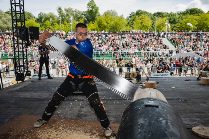 Il massinese Andrea Rossi rappresenta l’Italia ai campionati mondiali dei taglialegna