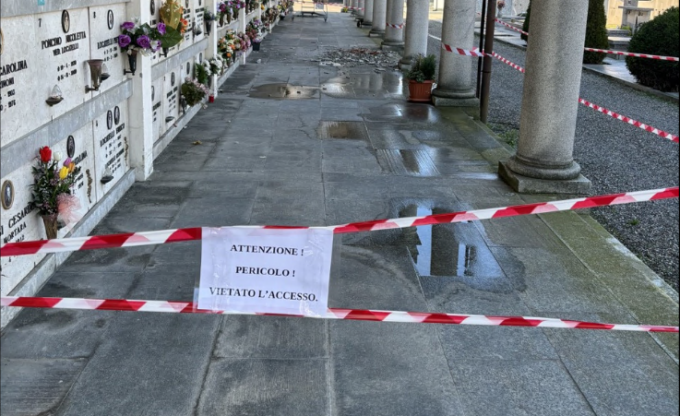 Cimitero urbano di Novara: “Spettacolo indegno e indecente”