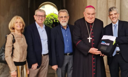 Novara: l’ospedale Maggiore dona un defibrillatore per la cattedrale