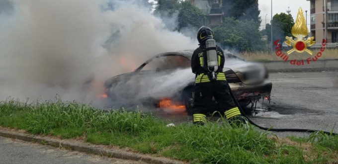 Vigili del fuoco in azione per un incendio, un incidente e un’auto in fiamme