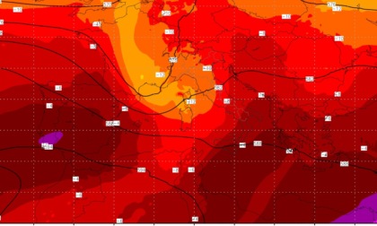 Apice di caldo poi domenica break temporalesco con nubifragi e grandine