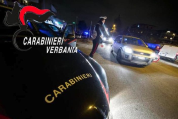 Alla guida ubriaco e senza patente: fermato dai carabinieri