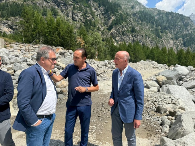 Un mese dopo il disastro, Macugnaga è pronta ad accogliere nuovamente i turisti