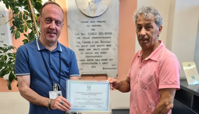 Tre televisori donati agli anziani di Borgomanero “grazie al pallone”