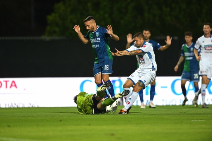 Il Novara Fc inizia il campionato con un buon pareggio