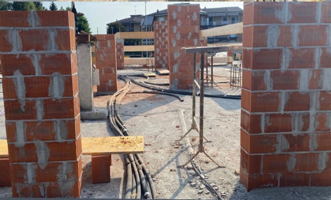 Rifacimento tetto alla scuola Anna Frank di Arona