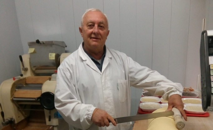Borgomanero ha detto addio a Del Borrello, “re della gastronomia”