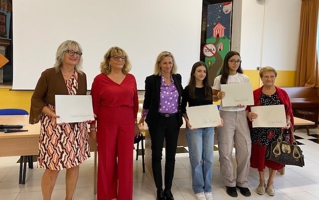 Consegnate le borse di studio Sarpom all’Istituto Comprensivo Ramati di Cerano