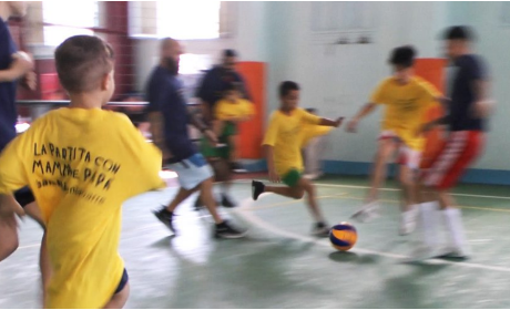 In carcere a Novara “La partita con mamma e papà”