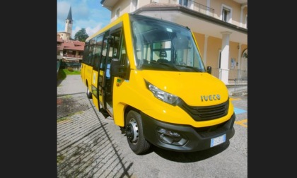 Inaugurato il nuovo scuolabus a Borgo Ticino