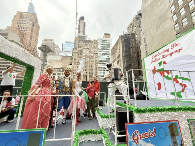 Re Biscottino sbarca al Columbus Day 2024 di New York