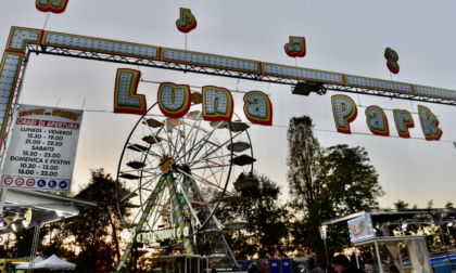 A Novara è tornato il Luna park delle Streghe e domenica arrivano i... dinosauri!