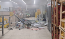 Spaccata notturna nel supermarket: sfondano l'ingresso ma fuggono a mani vuote