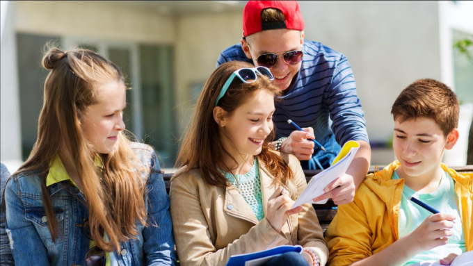 Fondazione Cariplo aumenta le risorse per le comunità: 215 milioni nel 2025