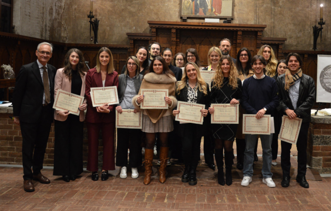 Farmacisti, a Novara premiati i “decani” e le “new entry”