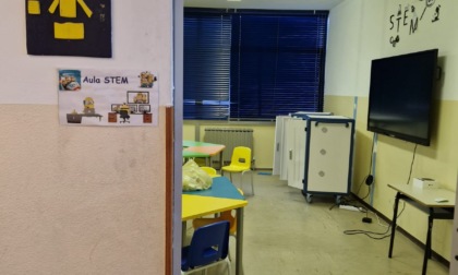 Ladri nella notte alle scuole di Castelletto: indagano i carabinieri