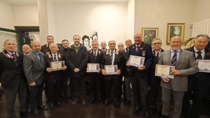 A Trecate attestati di fedeltà per i soci dell’associazione nazionale carabinieri