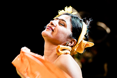 Al teatro San Carlo di Arona “L’omino della pioggia”