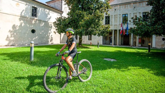 Cercasi gestore per il “Bike Hotel” Guest House in Villa Picchetta