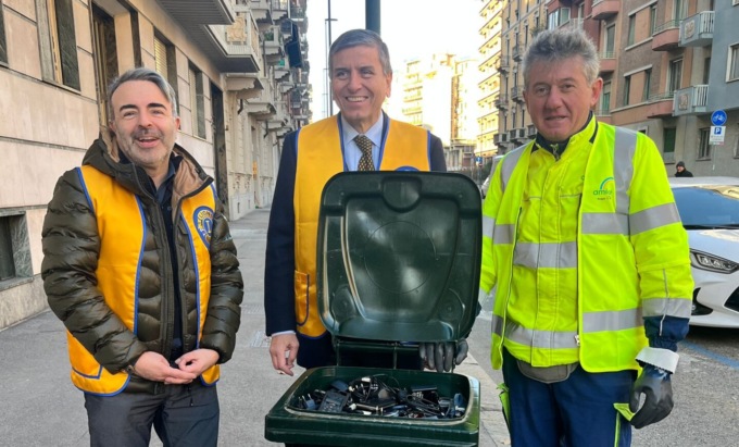 Lions Club, ASSA e Comune di Novara piantano alberi e riciclano smartphone