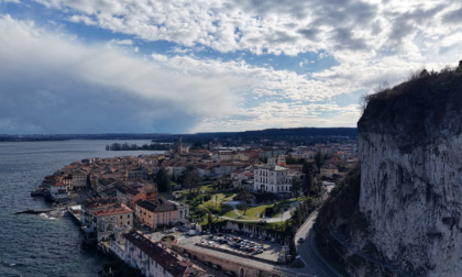 “Dentro e Fuori dal Comune” vi porta ad Arona, sulla sponda piemontese del lago Maggiore