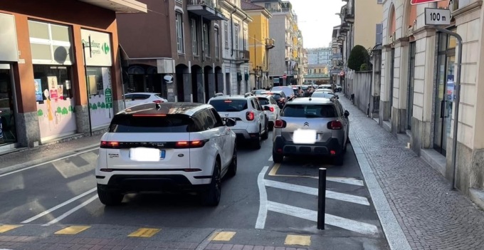 Impronta Civica: “Necessario mettere mano al Piano del Traffico di Arona datato ormai 2001”