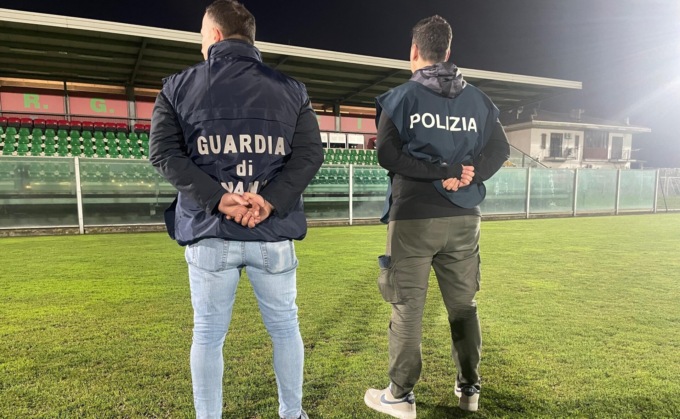 Arresti domiciliari per il presidente di una nota squadra di calcio novarese