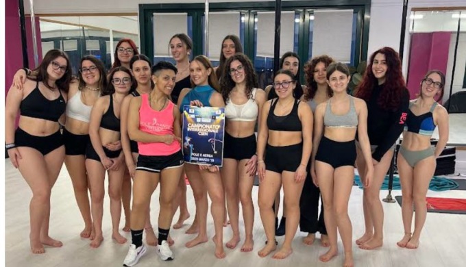 Al Pala Dal Lago campionato interregionale di Pole&Aerial Dance