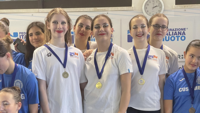 La Libertas Nuoto Novara domina gli obbligatori di Torino