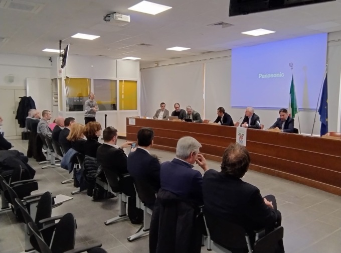 Chiusura estiva linea ferroviaria del Sempione: riunione positiva del tavolo permanente