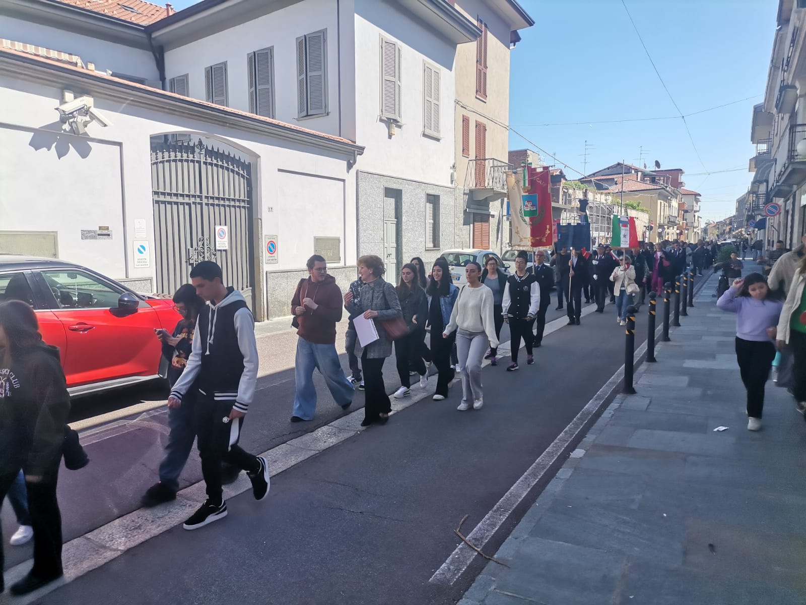 25 aprile trecate 4