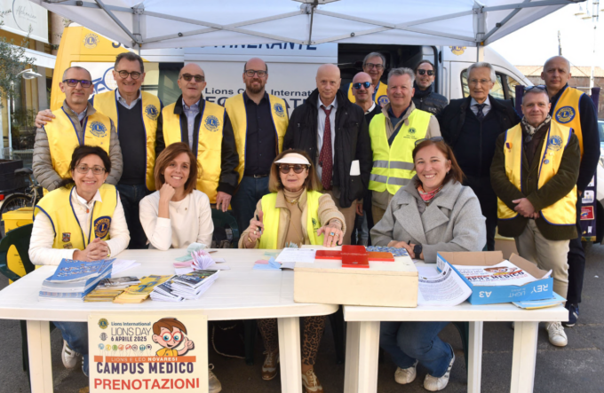 Sempre un successo il campus medico del Lions: oltre 450 visite gratuite in un giorno