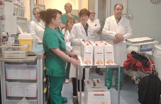 Zoppis e Lions donano colombe ai pazienti dializzati di Borgomanero