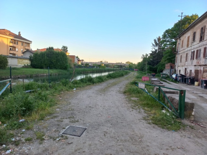 Trovato il cadavere del ragazzo disperso nel canale a Novara
