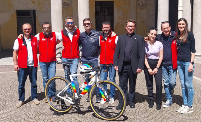 Dal VCO a Novara in bici per la solidarietà: il G-Team mantiene la promessa