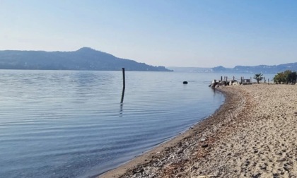 "Puliamo il mondo": le spiagge di Lesa le migliori della sponda piemontese del Maggiore