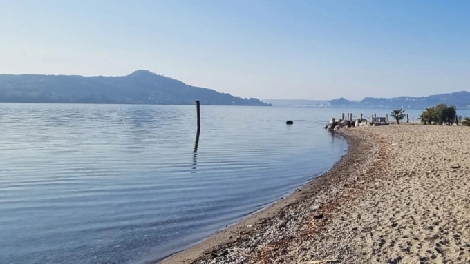 “Puliamo il mondo”: le spiagge di Lesa le migliori della sponda piemontese del Maggiore