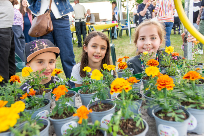 “Fiori di testa… in festa!”: premi, musica e inclusione con Anffas Novara