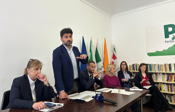 Domenico Rossi: “Al Maggiore di Novara esodo record di medici e infermieri”