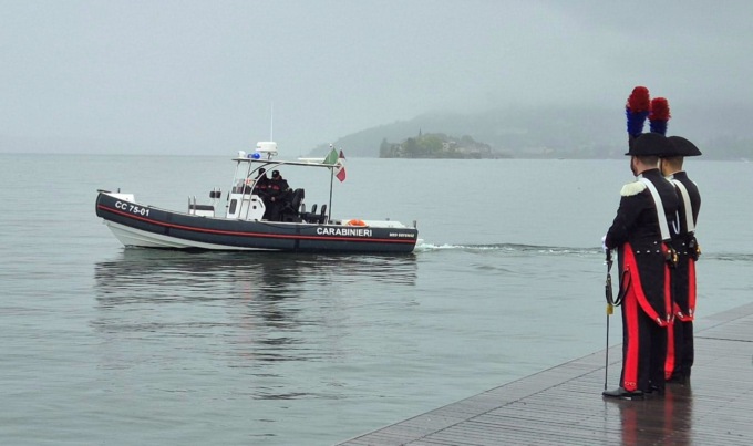 Consegnato a Baveno il primo 750 PRO CGAC entrofuoribordo all’Arma dei carabinieri