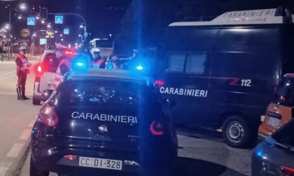 Trovato con 10mila euro in auto e droga in casa: arrestato