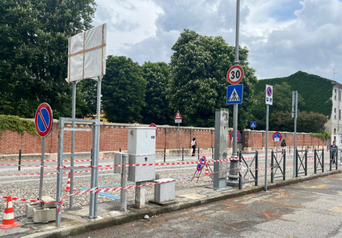 Novara, restyling in vista per largo Alpini: cambia l’ingresso al parcheggio