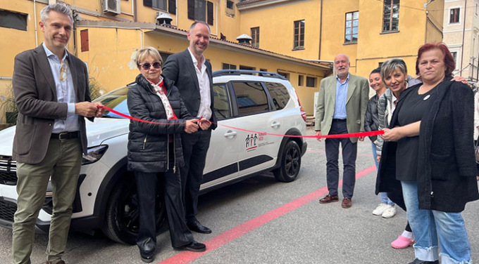 Da Ail nuovo auto per i trasporti al Day Hospital di ematologia dell’Aou