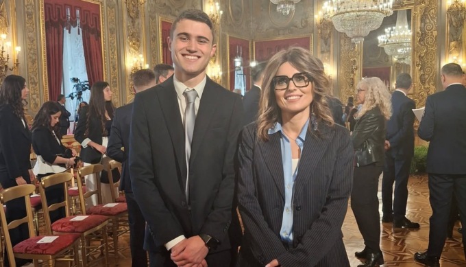 Il giovane studente Tommaso Caligari Alfiere della Repubblica: i complimenti della Provincia