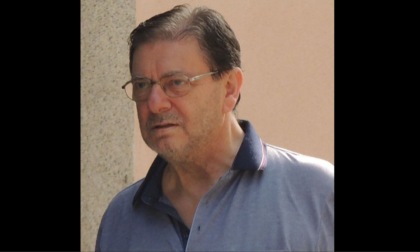 Addio a Don Angelo Minetti di Borgomanero: fu prof della premier Giorgia Meloni