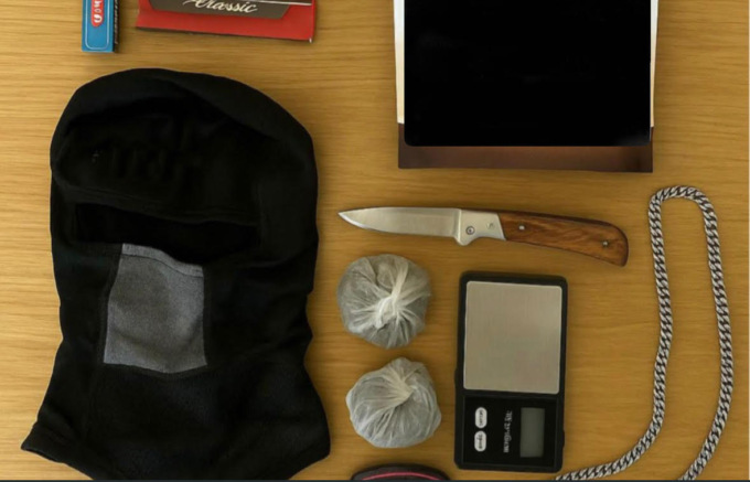 La polizia di Verbania arresta un minore per spaccio e porto abusivo d’armi