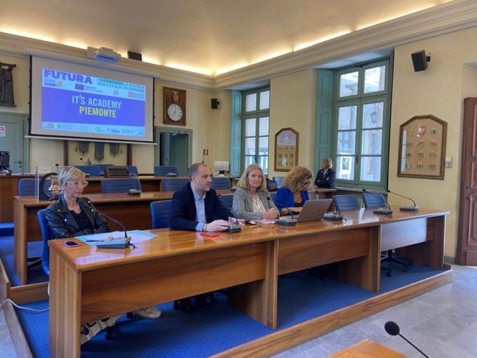 Istituti tecnologici superiori: incontro tra Provincia, Regione e dirigenti scolastici