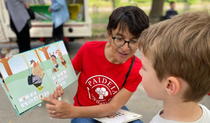 Fondazione Paideia e Regione Piemonte donano 650 libri in simboli Caa alle Asl del territorio