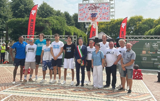 Inaugurato il nuovo campetto da basket 3vs3 ad Arona